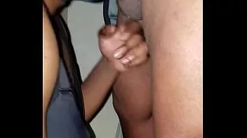 Reproducir Me encanta una polla gruesa, gorda y jugosa de papá en mi garganta que me da de comer