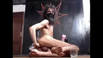 Abspielen Femboy Crossdresser Analfisting & Anal mit Dildo