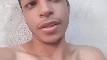 Reproducir Sorpresa de masturbación y corrida antes de que mis padres vean