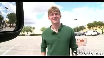 Reproducir Engañado para tener placer oral gay