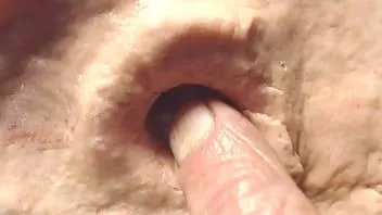 Reproduzir Animação de argila de uma bunda sendo tocada e tocada por a55b4nd1t.