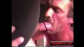 चलाएँ ऊबड़-खाबड़ सीधा भालू नकदी के लिए सह लेता है-oughhairy.com