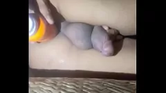 play لعب الشرج المنفرد المكثف من Twink الآسيوي مع زجاجة و cumshot خالية من اليدين