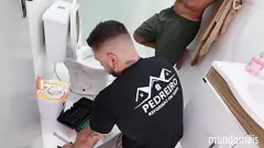 Redare Hairy Hunks Johnny Alves și Jholl Uchila în muie pasională gay și acțiune anală