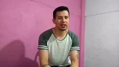 Reproduzir O pau grande do namorado da irmã me fodiu com força e me encheu