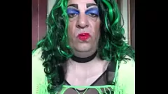 Reproducir Crossdresser bisexual Sissy obtiene verdadero sexo anal casero